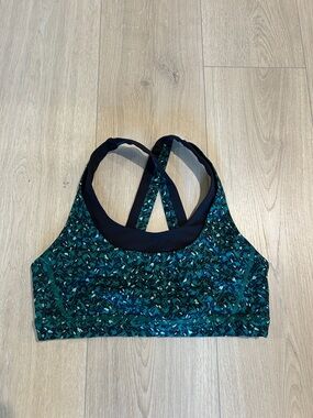 Lululemon Run Stuff Your Bra - size 8